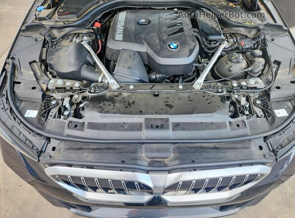 WBA43FJ03SCU14981 2025 BMW 5 SERIES Угольный Вид задней части салона