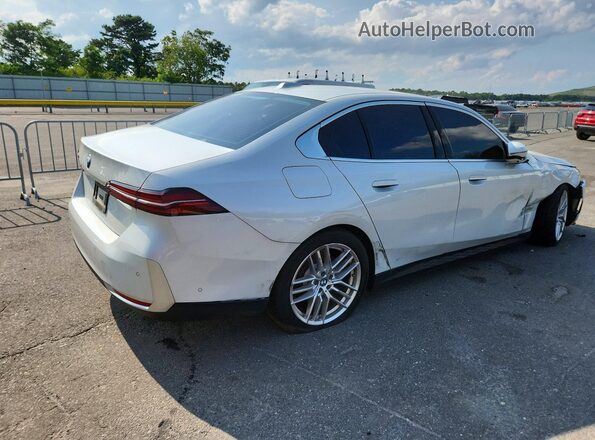 WBA43FJ04RCS11897 2024 BMW 5 SERIES White Rear right