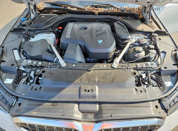 WBA43FJ04RCS11897 2024 BMW 5 SERIES White Rear interior view