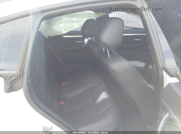 WBA4J1C54JBM11464 2018 BMW 4 SERIES White VIN կոդի պիտակի տեսք