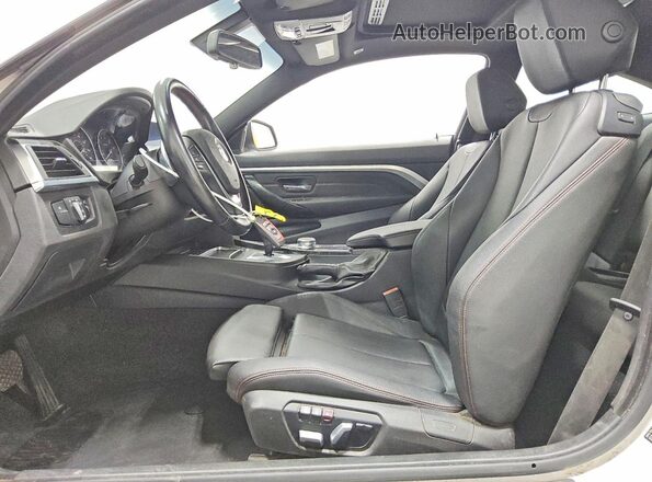 WBA4W3C53KAF92791 2019 BMW 4 SERIES White Vista interior delantera