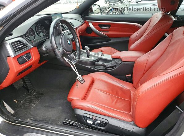 WBA4W3C57KAF93085 2019 BMW 4 SERIES White Widok wnętrza z przodu