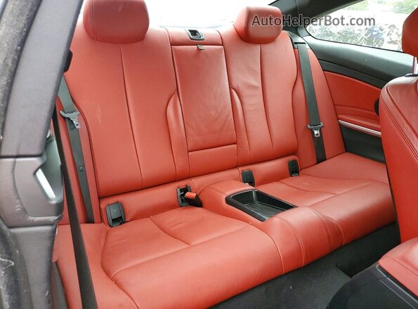 WBA4W3C57KAF93085 2019 BMW 4 SERIES White Widok tylnych siedzeń