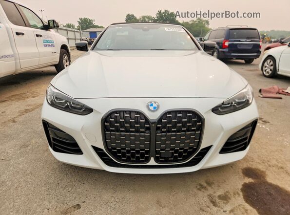 WBA53AT03MCH02364 2021 BMW M4 White Vista frontal