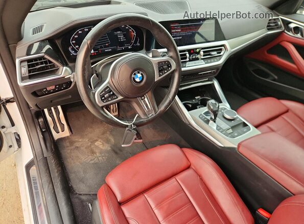 WBA53AT03MCH02364 2021 BMW M4 White Vista del salpicadero