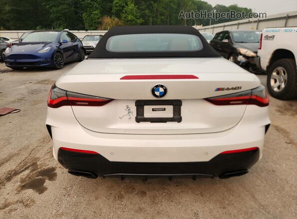 WBA53AT03MCH02364 2021 BMW M4 White Vista trasera