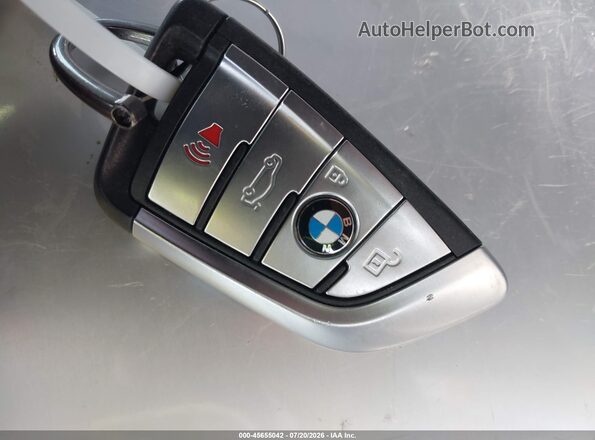 WBA53BH04PWY18686 2023 BMW 5 SERIES Gray Вид панелі приладів