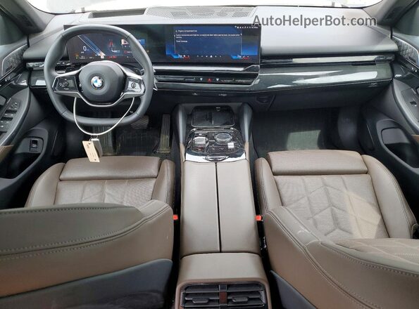 WBA53FJ05RCP81282 2024 BMW 5 SERIES Black Вид панелі приладів