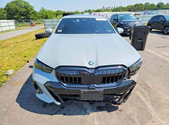 WBA53FJ05TCX46233 2026 BMW 5 SERIES Gray Դիմացի տեսք