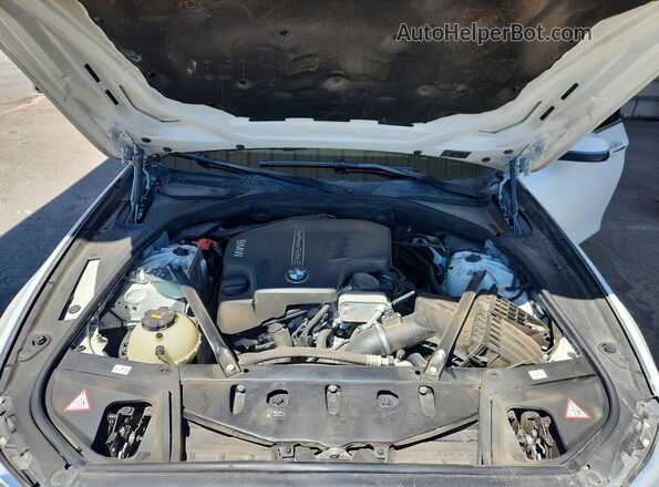 WBA5A5C59GG350524 2016 BMW 5 SERIES White Vista interior trasera