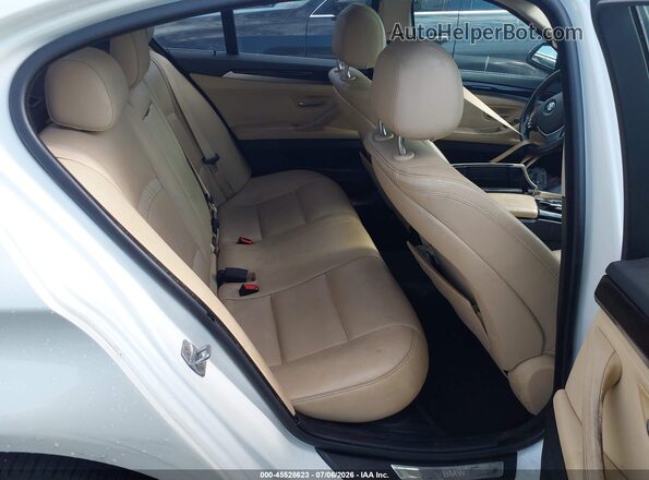 WBA5A5C5XGG348829 2016 BMW 5 SERIES White VIN კოდის სტიკერის ხედი