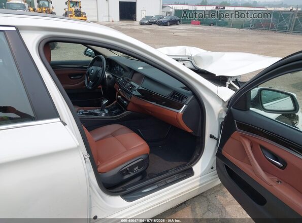 WBA5A7C53GG148533 2016 BMW 5 SERIES White Front interior view