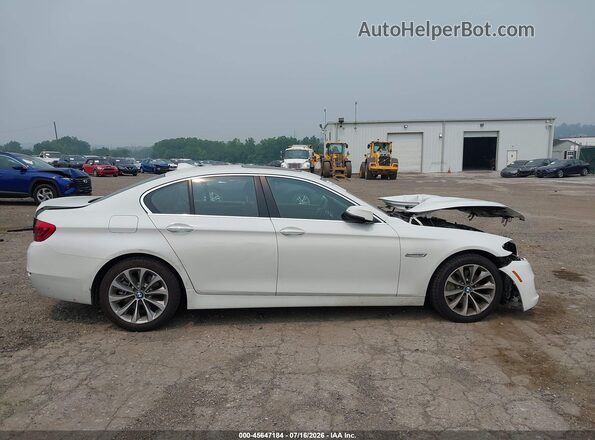 WBA5A7C53GG148533 2016 BMW 5 SERIES White Rear interior view