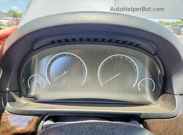WBA5B3C55GD549511 2016 BMW 5 SERIES Silver Вид щитка приладів