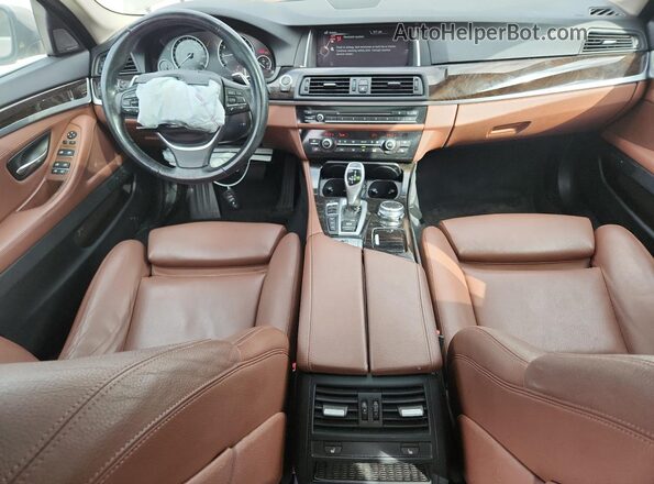 WBA5B3C55GG261017 2016 BMW 5 SERIES Silver Widok deski rozdzielczej