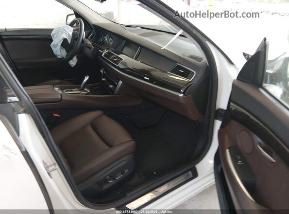 WBA5M2C51GGH99365 2016 BMW 5 SERIES White Widok wnętrza z przodu