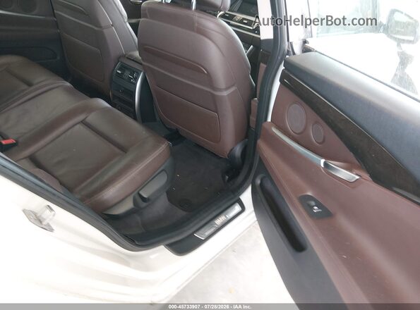 WBA5M2C51GGH99365 2016 BMW 5 SERIES White Widok naklejki z numerem VIN