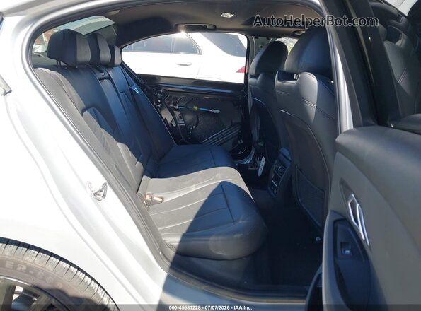 WBA5R1C51KFH04345 2019 BMW 3 SERIES Silver Widok naklejki z numerem VIN