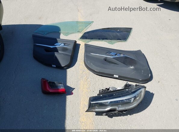 WBA5R1C51KFH04345 2019 BMW 3 SERIES Silver Widok zestawu wskaźników