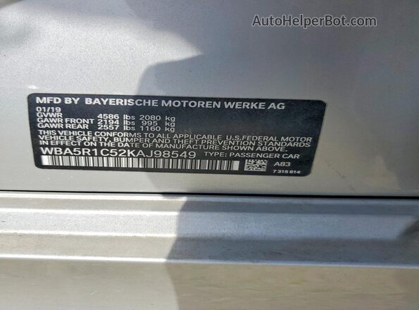 WBA5R1C52KAJ98549 2019 BMW 3 SERIES Silver Engine compartment view