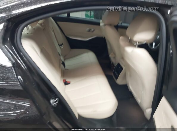 WBA5R1C52KAJ99071 2019 BMW 3 SERIES Black VIN კოდის სტიკერის ხედი