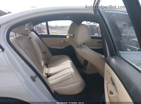 WBA5R1C52KAK06925 2019 BMW 3 SERIES White VIN კოდის სტიკერის ხედი
