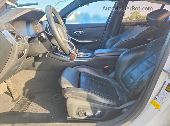 WBA5R1C55KAE82213 2019 BMW 3 SERIES White Vista interior delantera