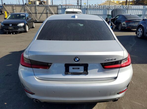 WBA5R1C5XKAK09328 2019 BMW 3 SERIES Silver Rear view