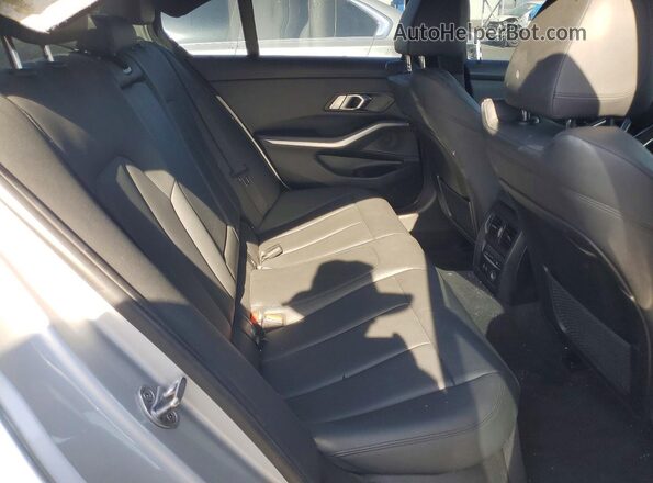 WBA5R1C5XKAK09328 2019 BMW 3 SERIES Silver Rear seats view