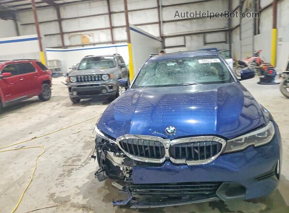 WBA5R7C03LFH45858 2020 BMW 3 SERIES Blue Widok z przodu