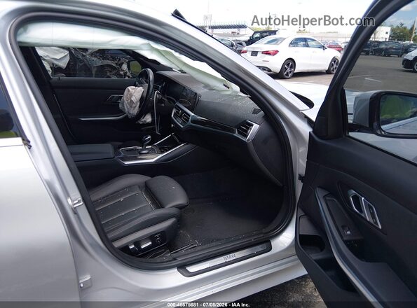WBA5R7C53KFH28861 2019 BMW 3 SERIES Silver Widok wnętrza z przodu