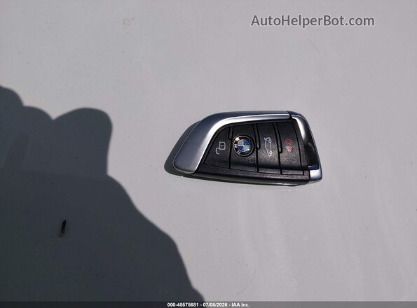 WBA5R7C53KFH28861 2019 BMW 3 SERIES Silver Widok deski rozdzielczej