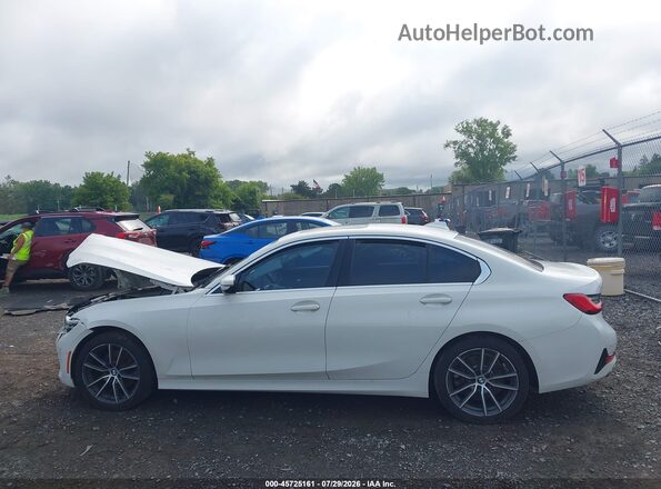 WBA5R7C56KAJ80350 2019 BMW 3 SERIES White 360 interior view
