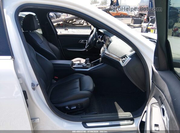 WBA5R7C57KAJ84875 2019 BMW 3 SERIES White Widok wnętrza z przodu
