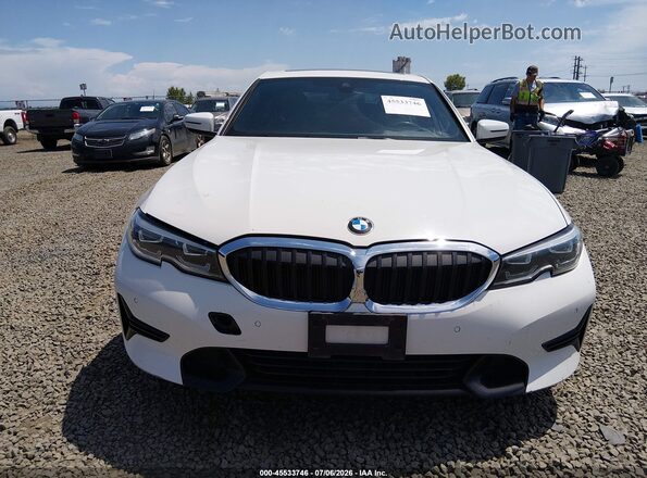WBA5R7C57KAJ84875 2019 BMW 3 SERIES White Widok zestawu wskaźników