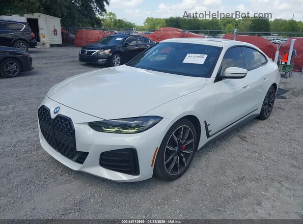 WBA63AV00NFM18091 2022 BMW 4 SERIES White Front left