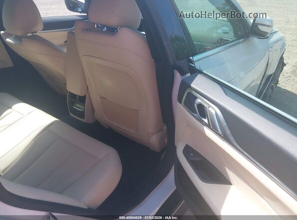 WBA63AV00NFM80008 2022 BMW 4 SERIES White VIN sticker view