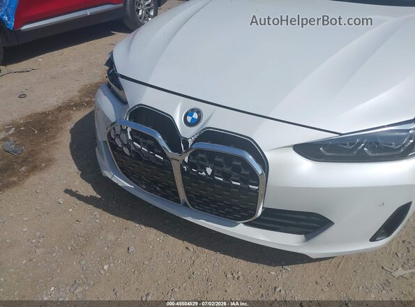 WBA63AV00NFM80008 2022 BMW 4 SERIES White Front view