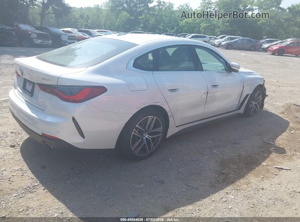 WBA63AV00NFM80008 2022 BMW 4 SERIES White Rear right