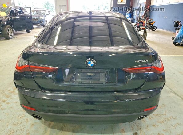 WBA63AV02RFP81577 2024 BMW 4 SERIES Black Rear view