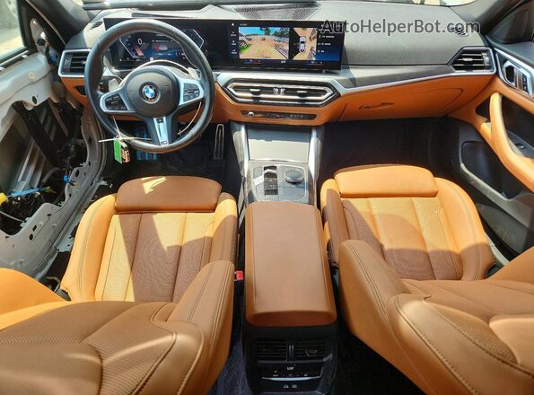 WBA63AV05RFR83586 2024 BMW 4 SERIES White Dashboard view