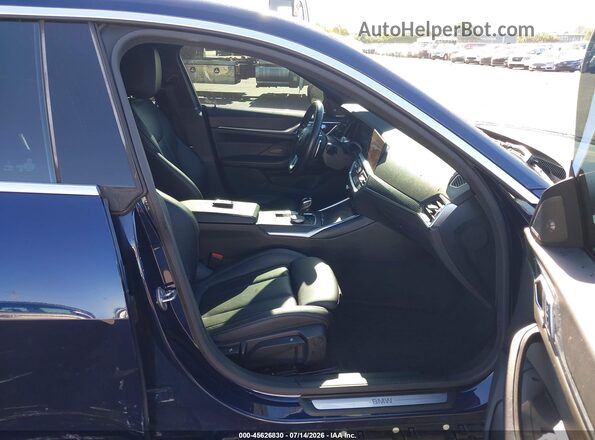 WBA63AV06NFL99272 2022 BMW 4 SERIES Dark Blue Front interior view