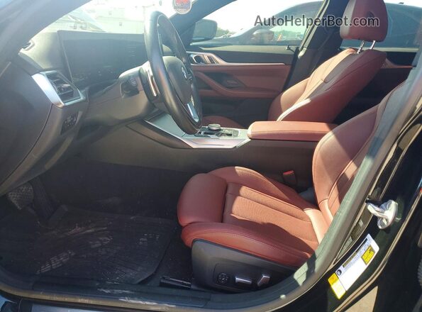 WBA63AV08RFR10986 2024 BMW 4 SERIES Black Вид салону спереду