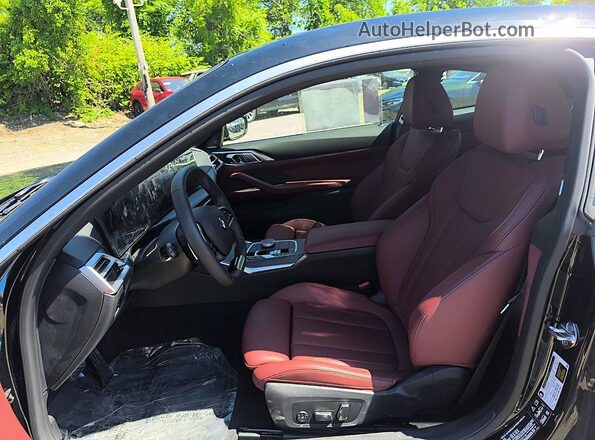 WBA63DA01TCU91170 2026 BMW 4 SERIES Черный Вид салона спереди