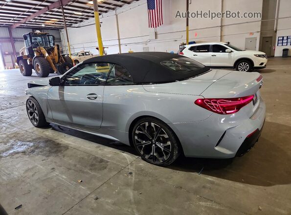 WBA63DB08SCU84620 2025 BMW M4 Gray Trasero izquierdo