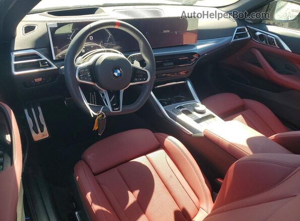 WBA63DB0XTCW33210 2026 BMW M4 Серый Вид панели приборов