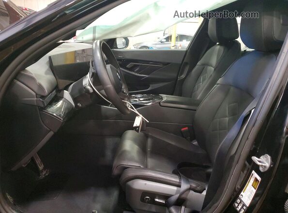 WBA63FJ05SCU12898 2025 BMW 5 SERIES Black Widok wnętrza z przodu