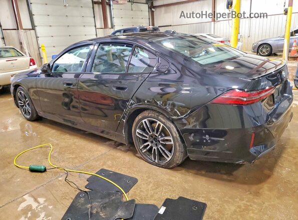 WBA63FJ05SCU12898 2025 BMW 5 SERIES Black Tył lewy