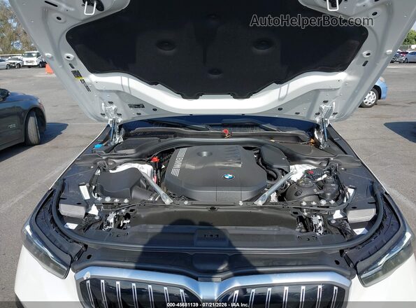 WBA63FJ05VCX81281 2027 BMW 5 SERIES White Հետևի տեսք