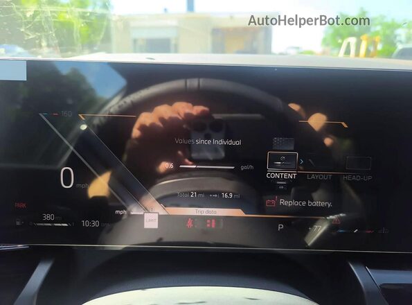WBA63FJ06TCX08787 2026 BMW 5 SERIES Silver Առջևի վահանակի տեսք